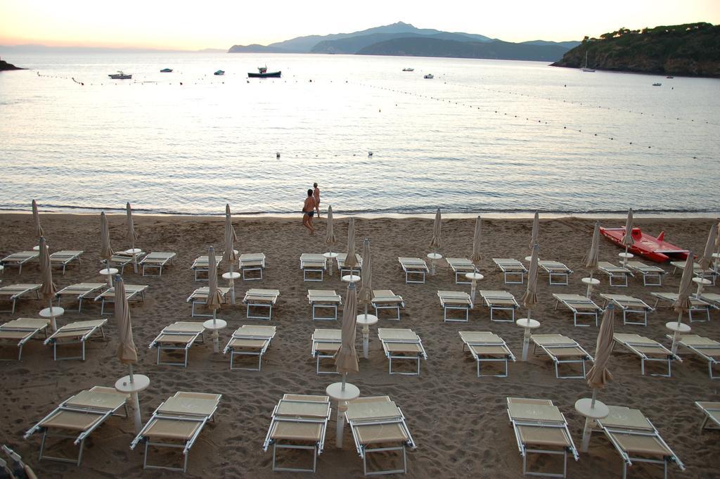 Hotel Villa Miramare Capoliveri  Exterior photo